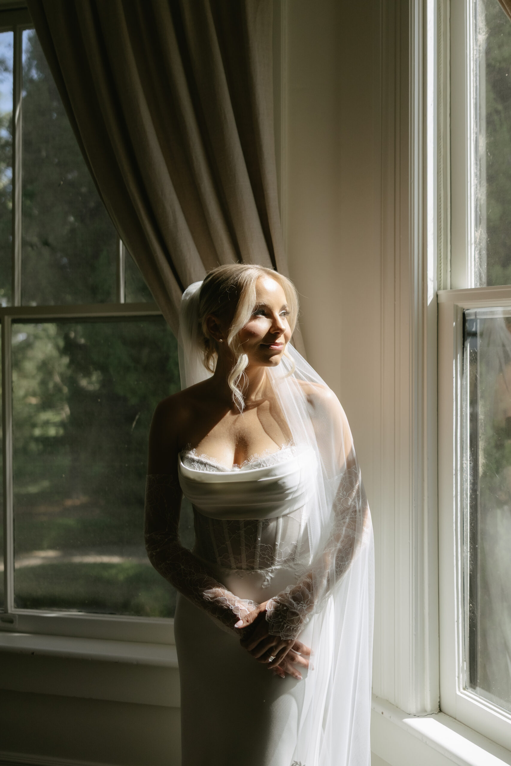 A bride in the getting ready rooms before her PArk Winters wedding