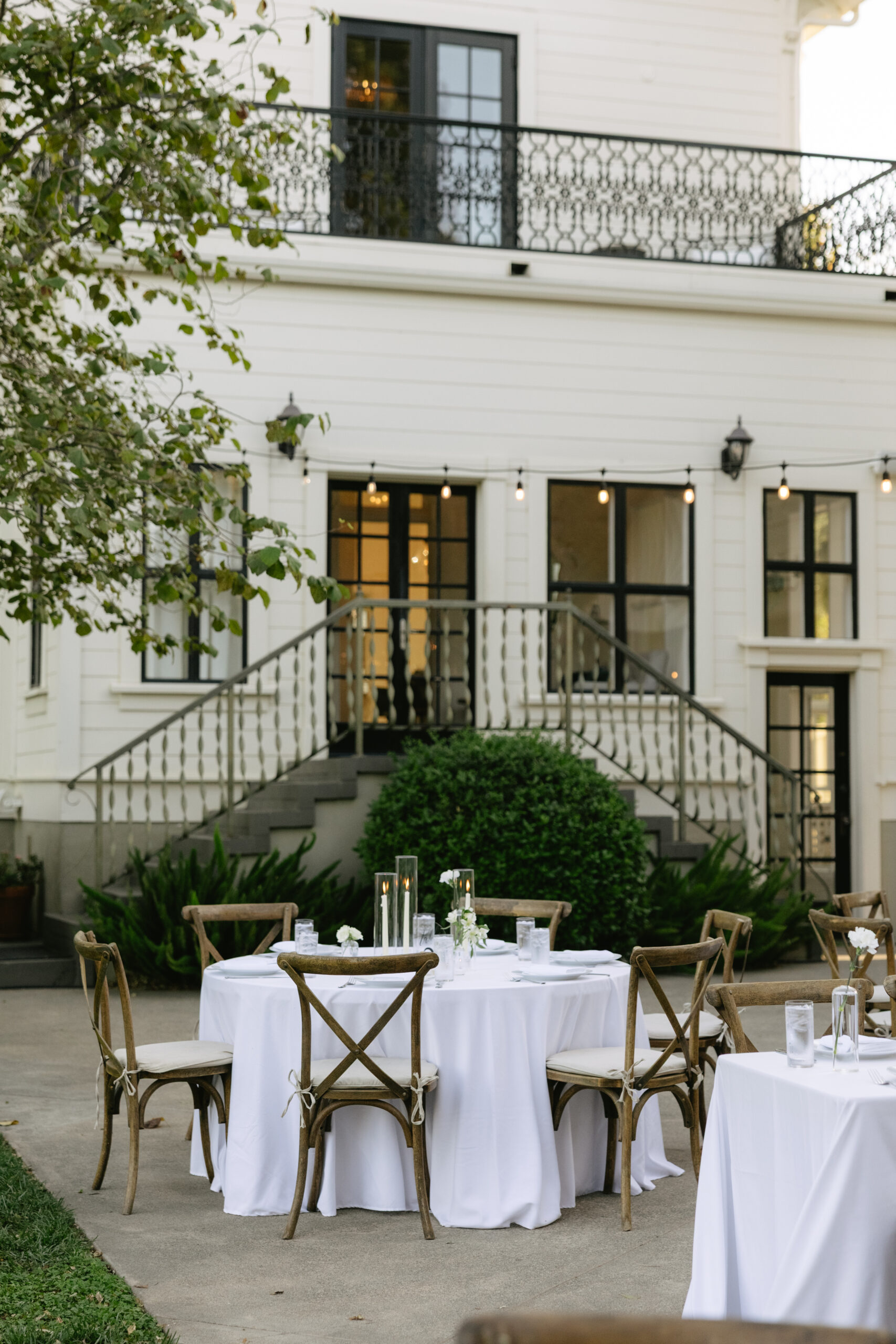 A wedding table setup at Park Winters in front of the historic inn